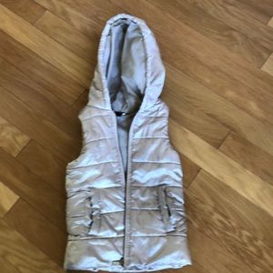 Hooded puffer vest